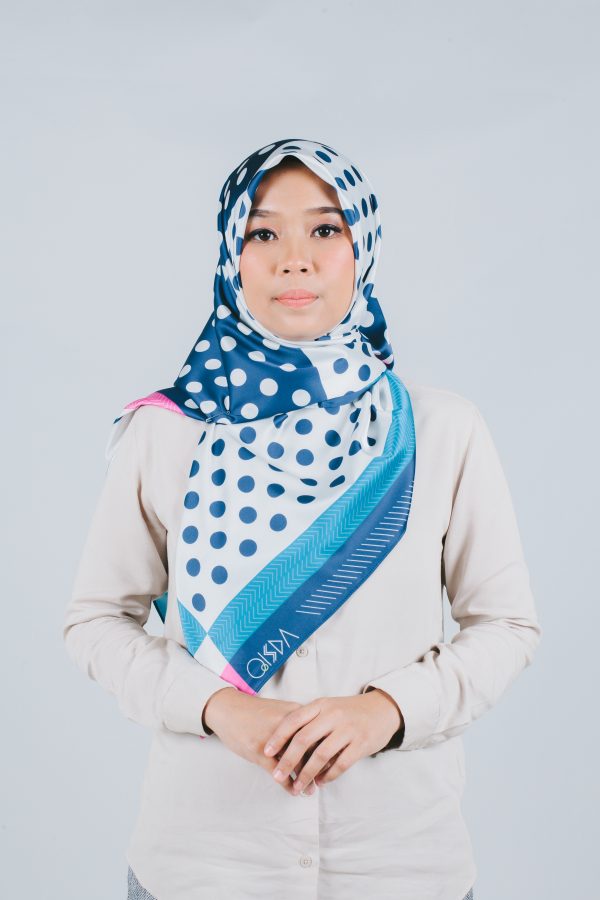 Qissda Printed: POLKA - Blueish Plum